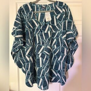 Manuheali’i Manuhealii, blue & white blouse, NWT (Size XS, but fits like L/XL)